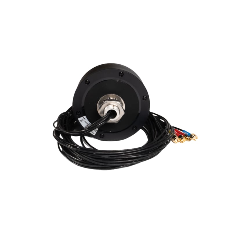 Four 3-metre feed cables on the ALPON Combo Antenna terminating in SMA and RP-SMA connectors